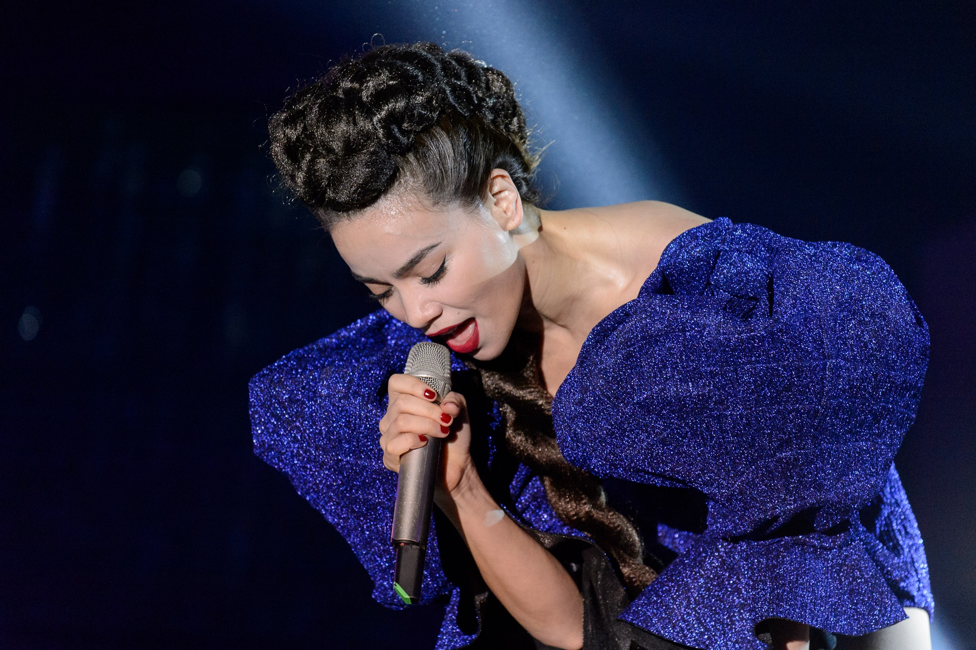 Alan Walker trinh dien tai TP.HCM anh 9