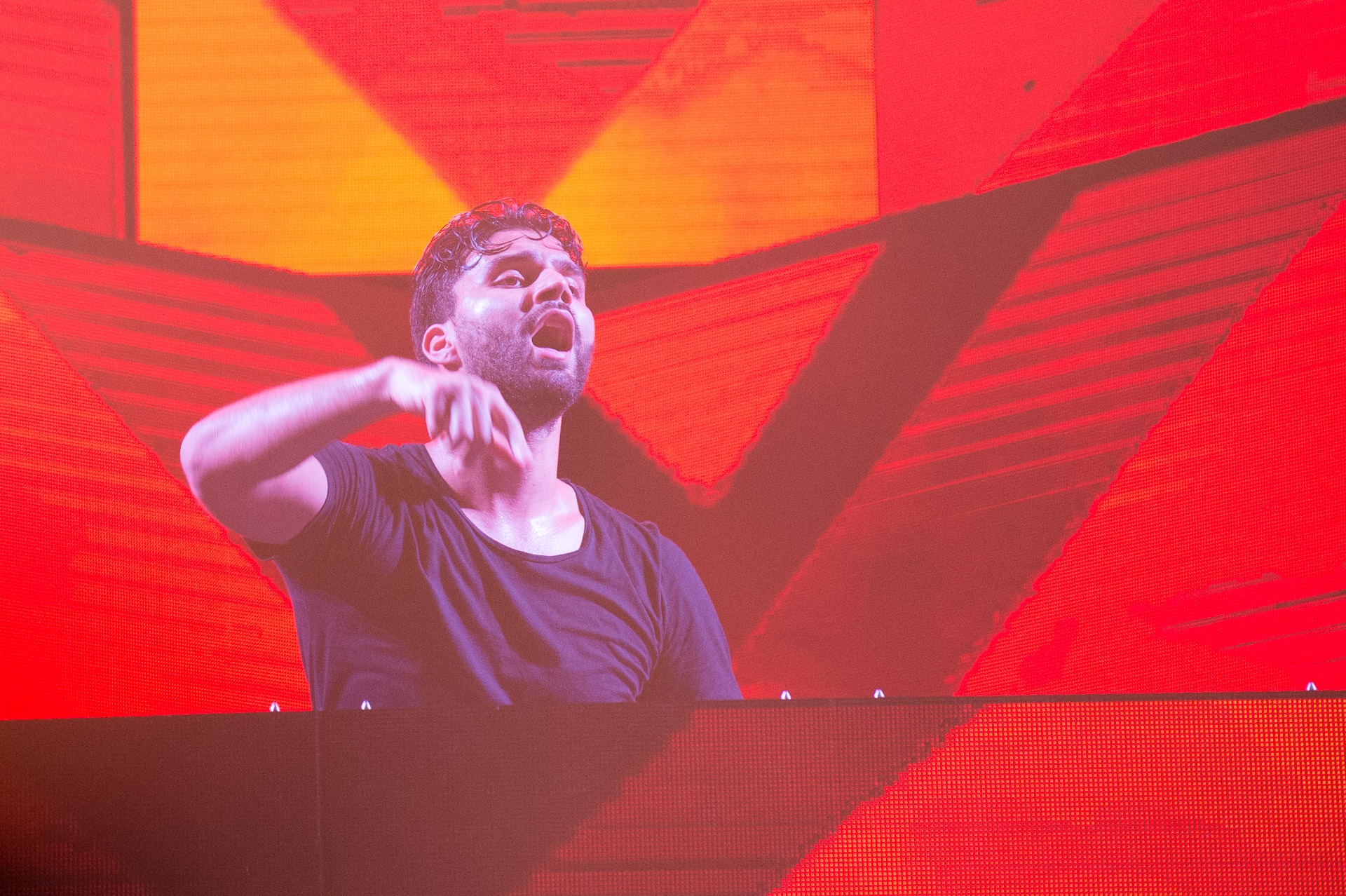 Alan Walker trinh dien tai TP.HCM anh 6