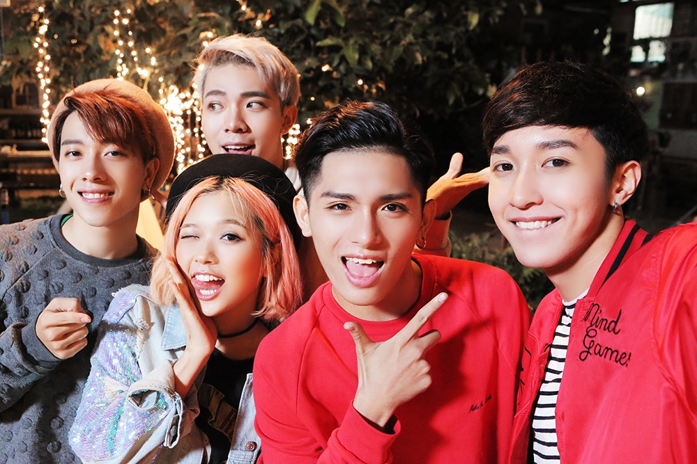 Selfie My Xmas - The Lan, Suni Ha Linh, Monstar hinh anh