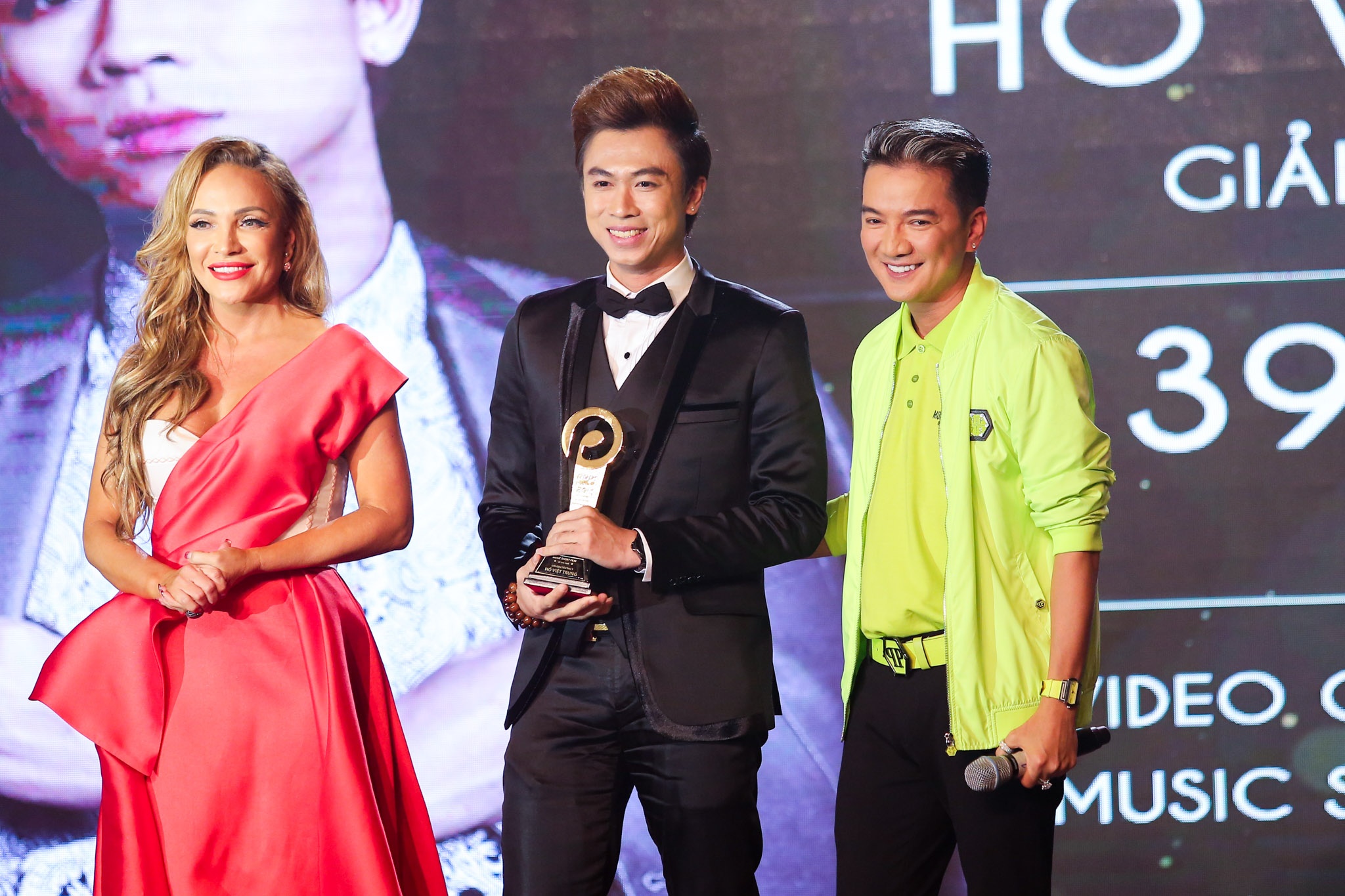 Van Son vuot mat Truong Giang nhan giai Kenh hai cua nam anh 5