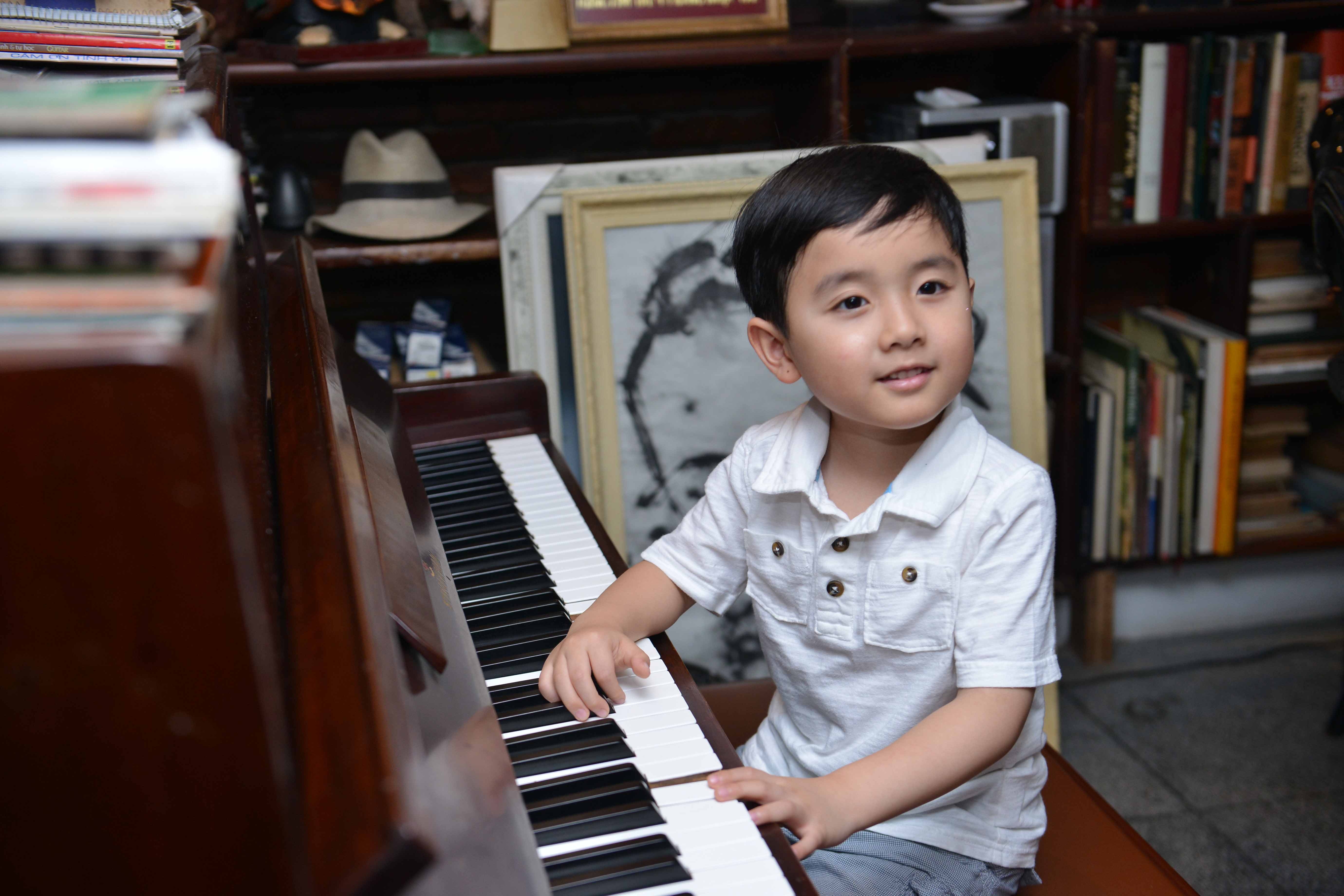 Than dong piano Evan Le anh 7