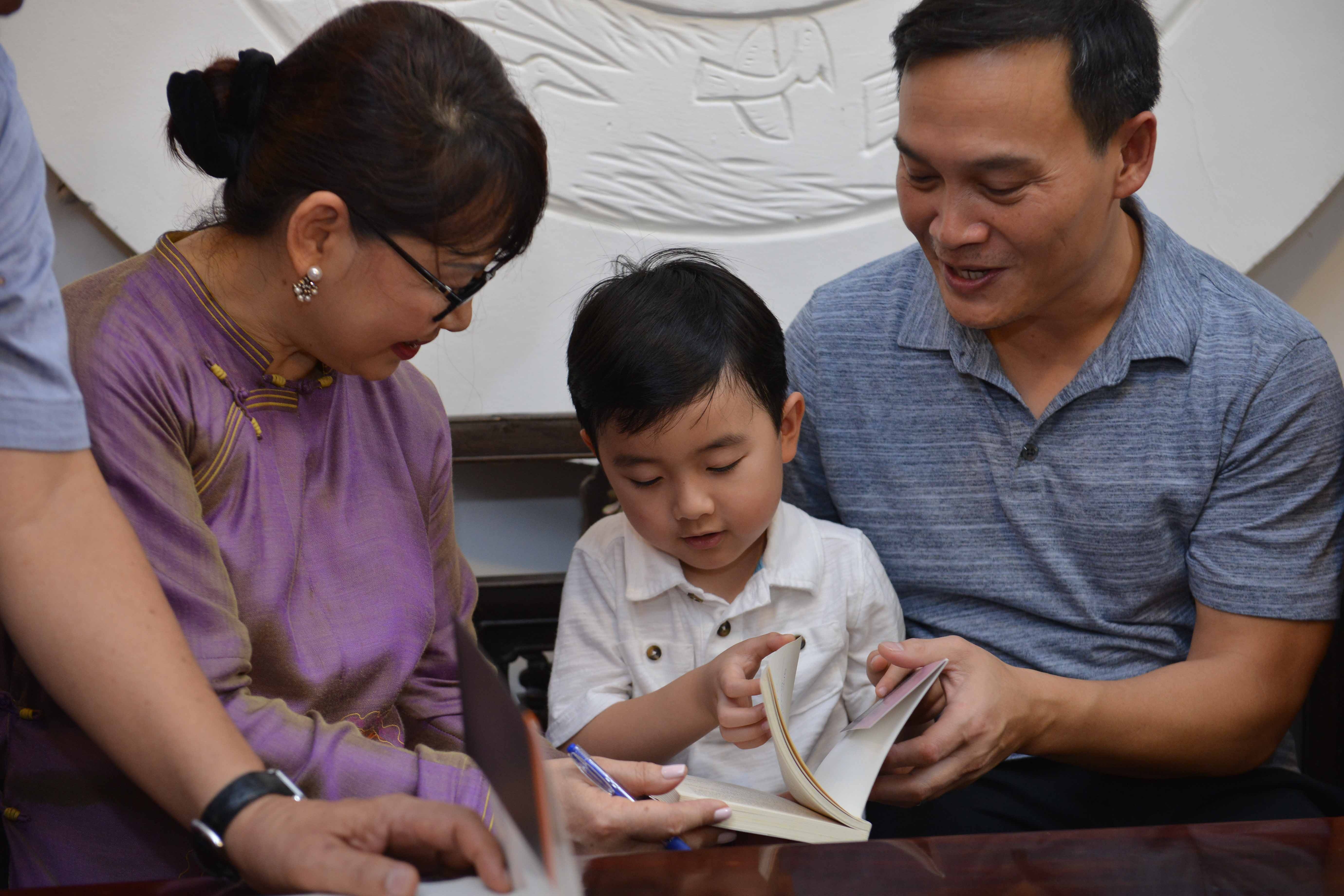 Than dong piano Evan Le anh 4