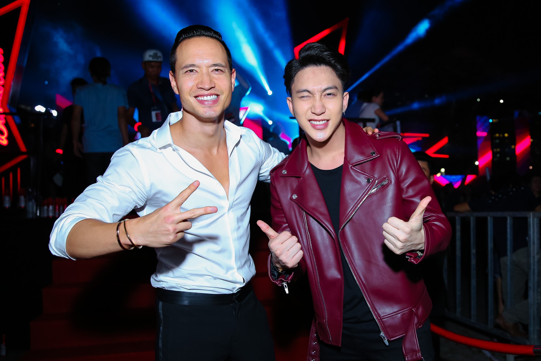 Dan sao Viet quay tung trong dem trinh dien cac DJ anh 8