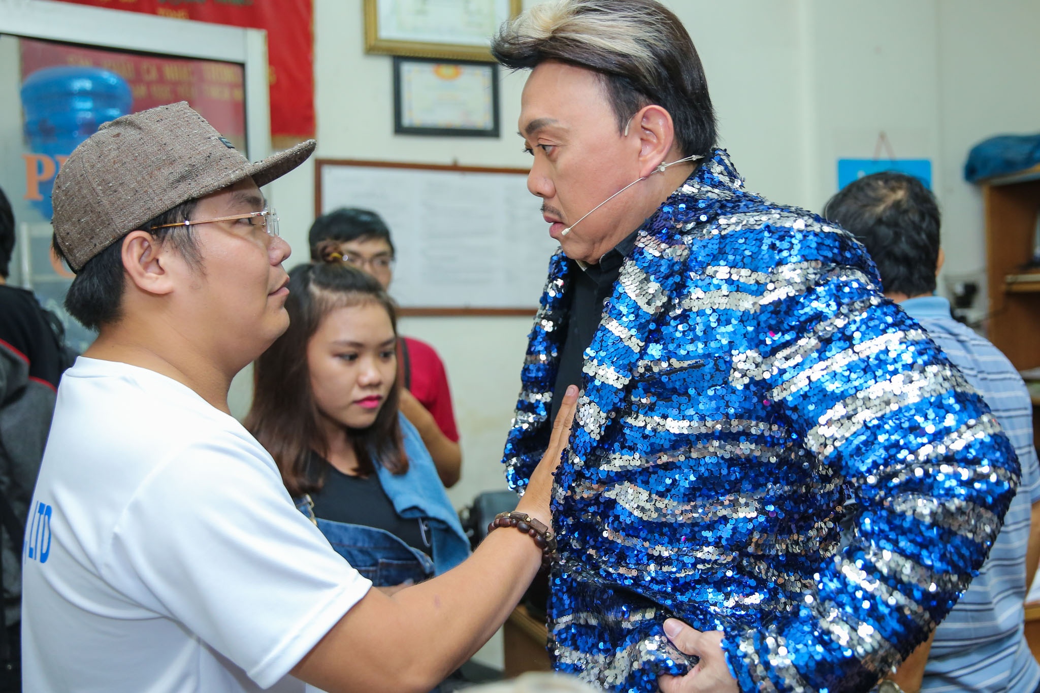 Tran Thanh chay show cho Chi Tai sat ngay cuoi anh 6