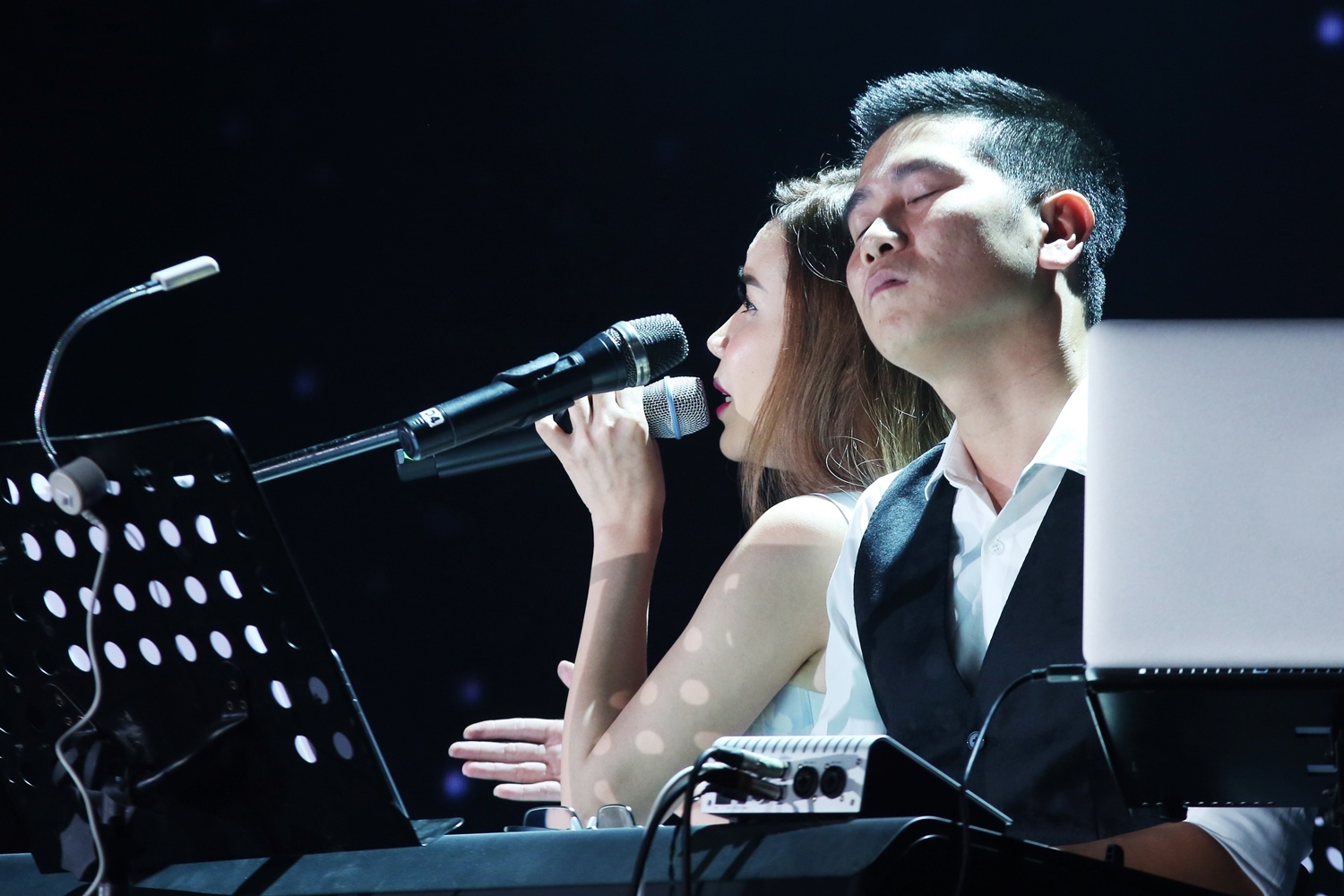 Ha Anh Tuan - Cafe in Concert anh 5