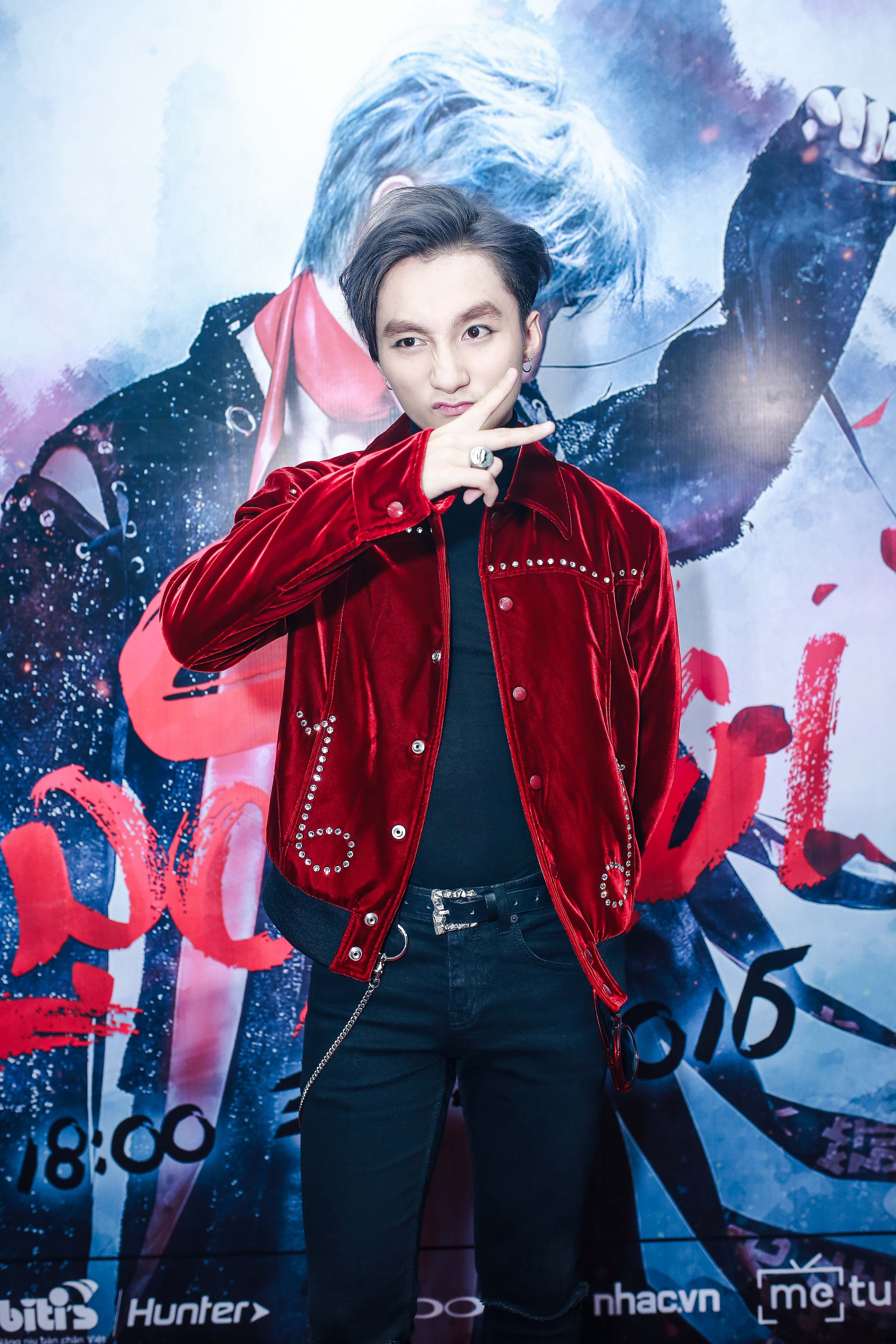 Son Tung ra mat ca khuc moi Lac Troi anh 2