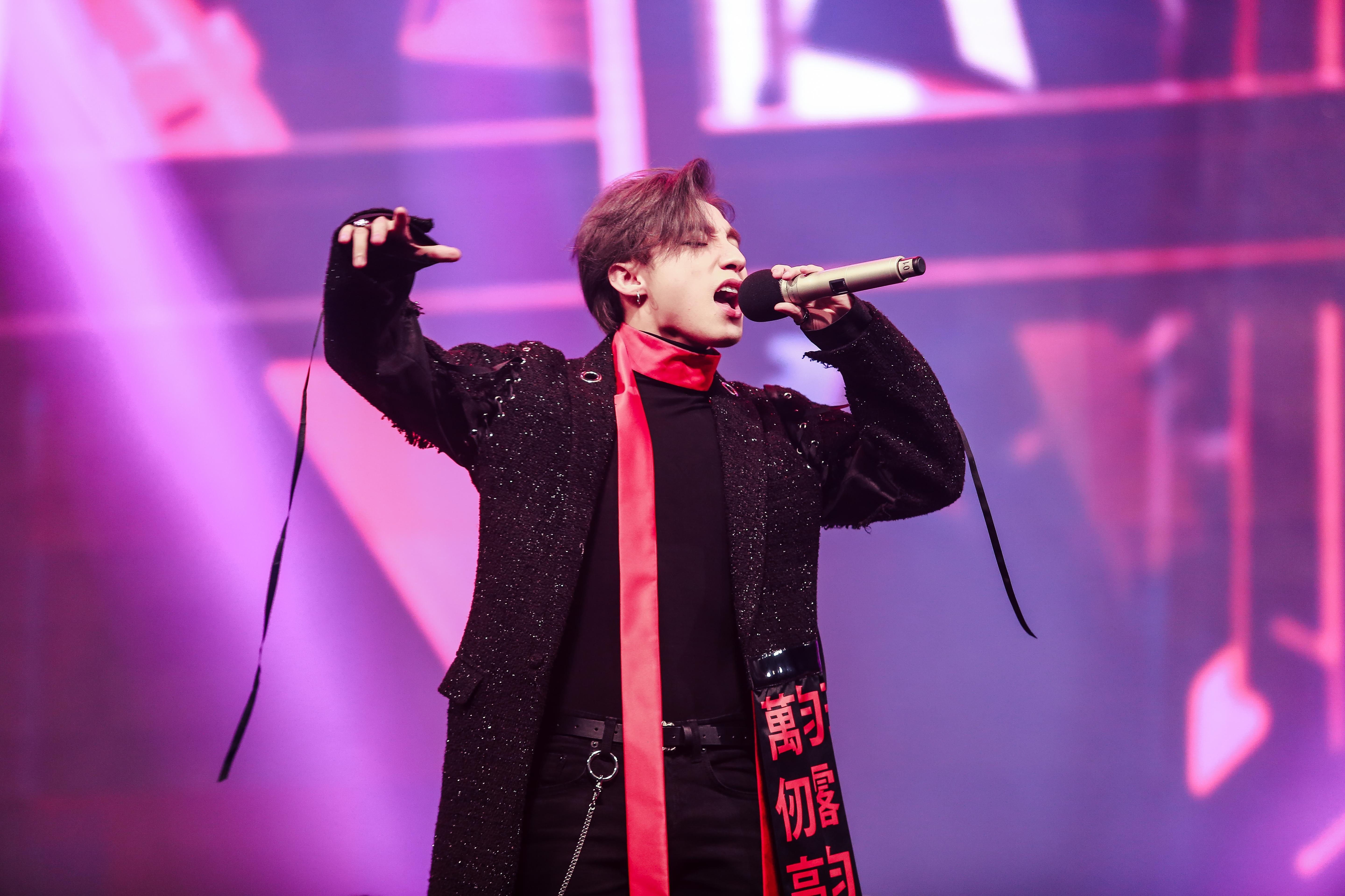 Son Tung ra mat ca khuc moi Lac Troi anh 7