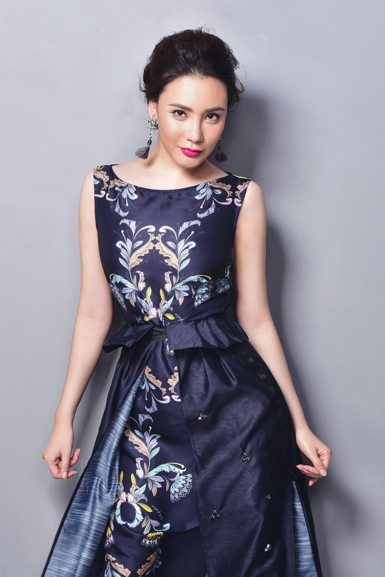 Hồ Quỳnh Hương tiếp tục bén duyên nhạc phim ảnh 2 Ho Quynh Huong tiep tuc ben duyen nhac phim anh 2