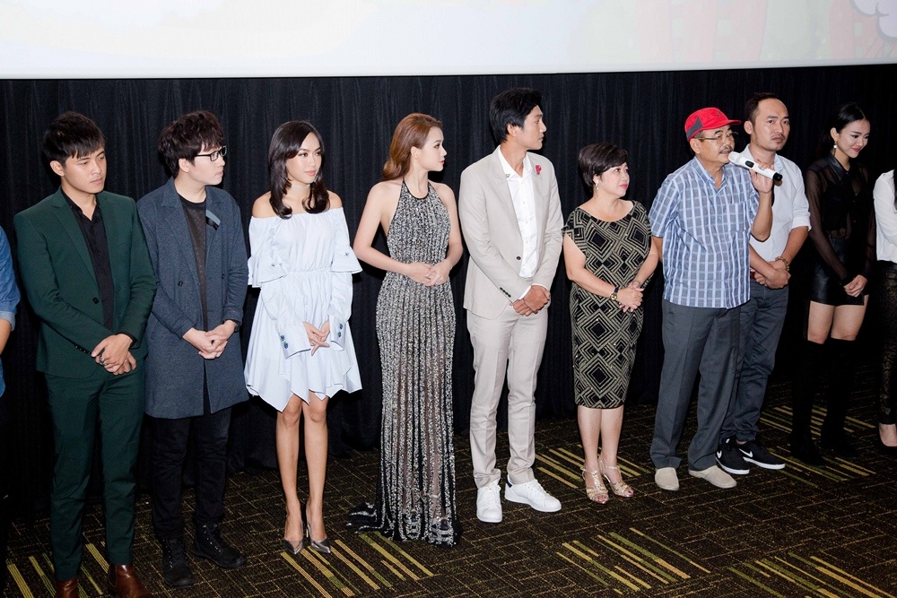 Hot girl Sam mac vay dung hang tu Ky Duyen den An Nguy anh 9