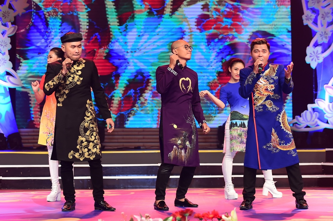 Ho Van Cuong hat Noi toi anh 11