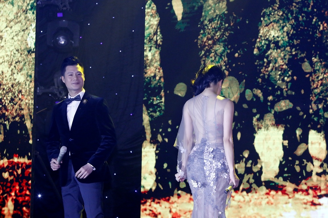 Thu Phuong trong dem nhac Goi ten bon mua anh 2