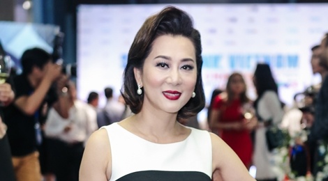 MC Ky Duyen rang ro khi di su kien hinh anh