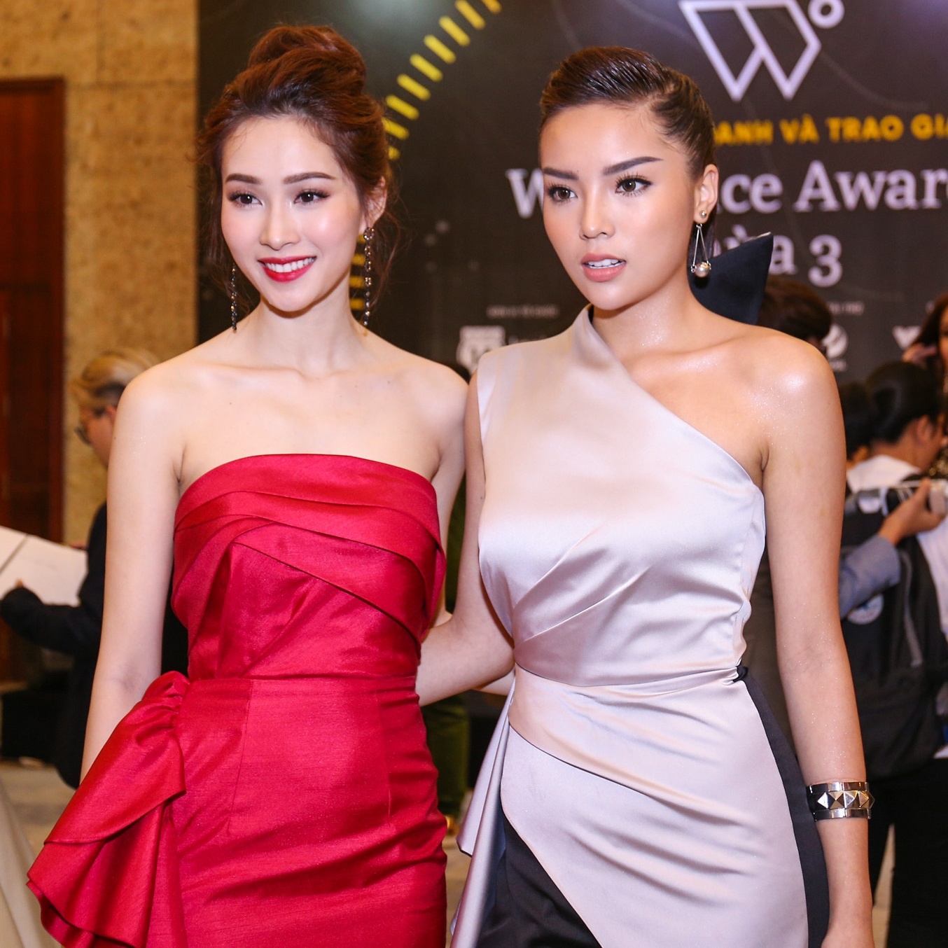 Dan sao Viet toa sang tren tham do su kien anh 2