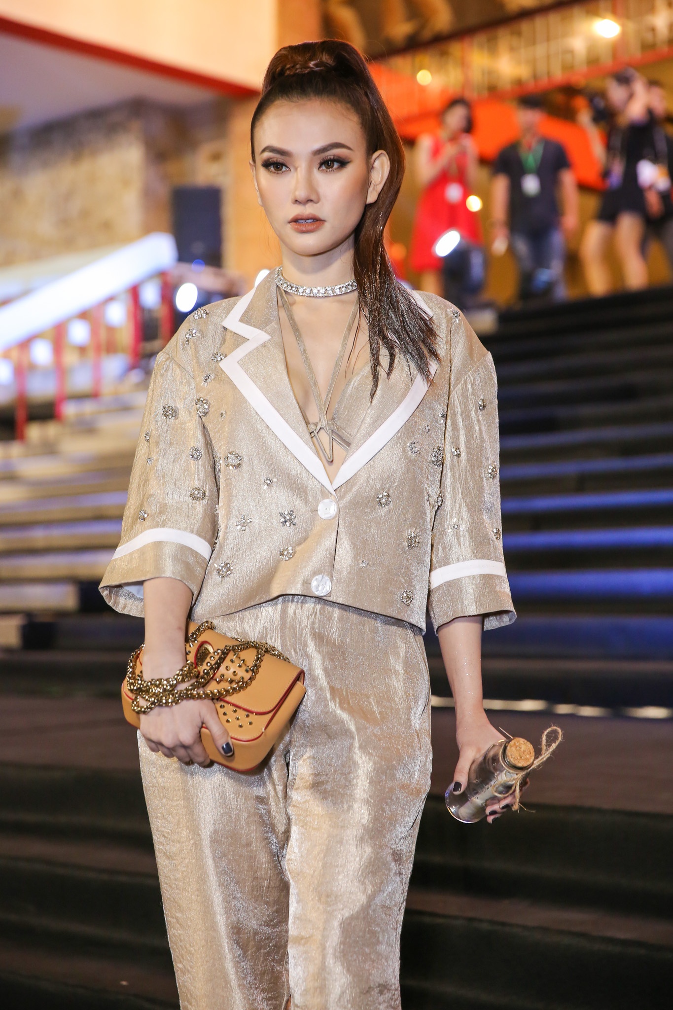 Dan sao Viet toa sang tren tham do su kien anh 12