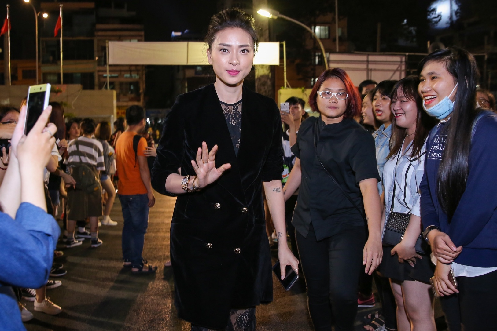 Dan sao Viet toa sang tren tham do su kien anh 5