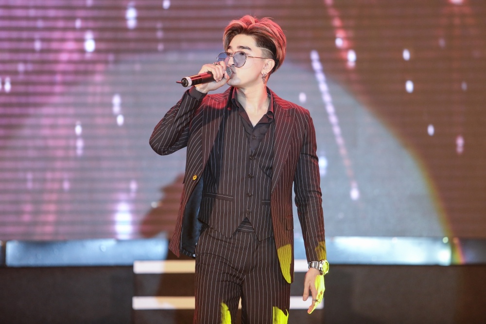 Hari Won ban ron sau dam cuoi anh 9