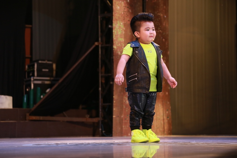 Hồ Ngọc Hà chân đất song ca cùng Đan Trường ảnh 8 Ho Ngoc Ha chan dat song ca cung Dan Truong anh 8