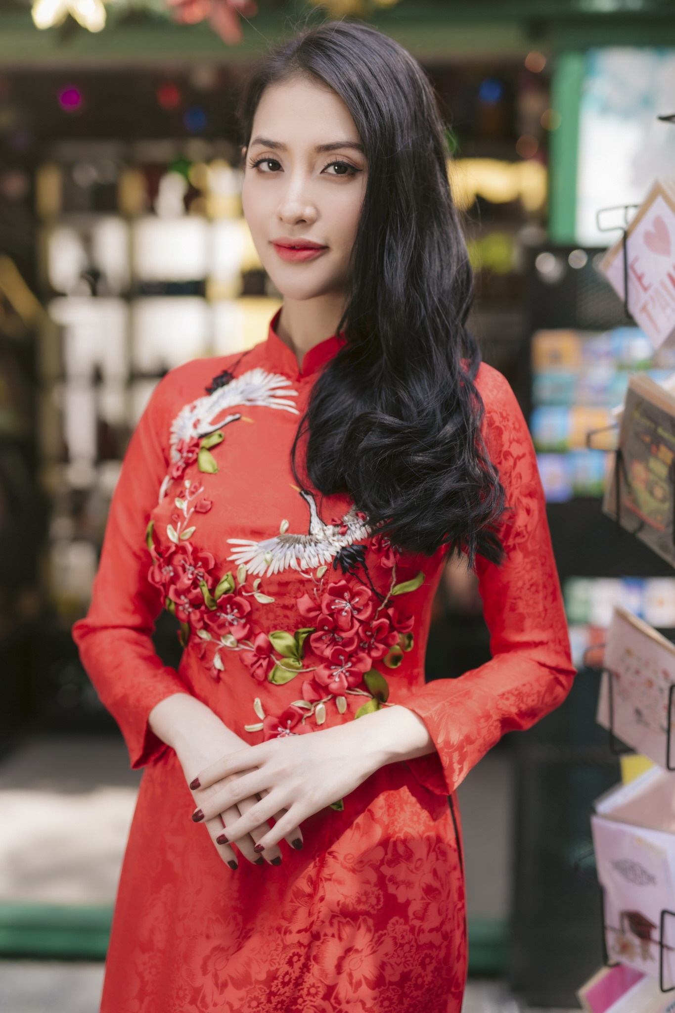 Mai Hồ diện áo dài xuống phố ảnh 6 Mai Ho dien ao dai xuong pho anh 6