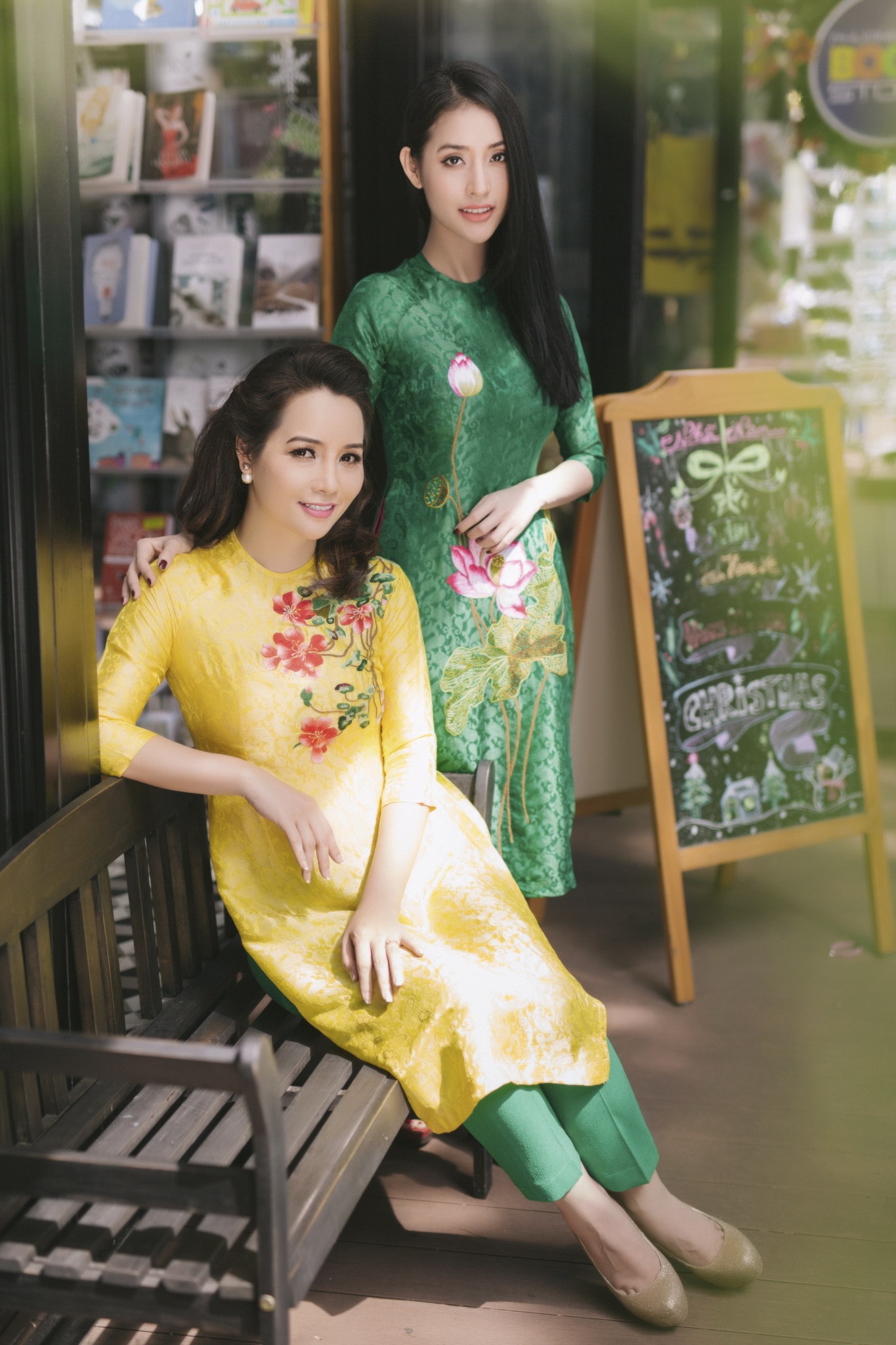 Mai Hồ diện áo dài xuống phố ảnh 1 Mai Ho dien ao dai xuong pho anh 1