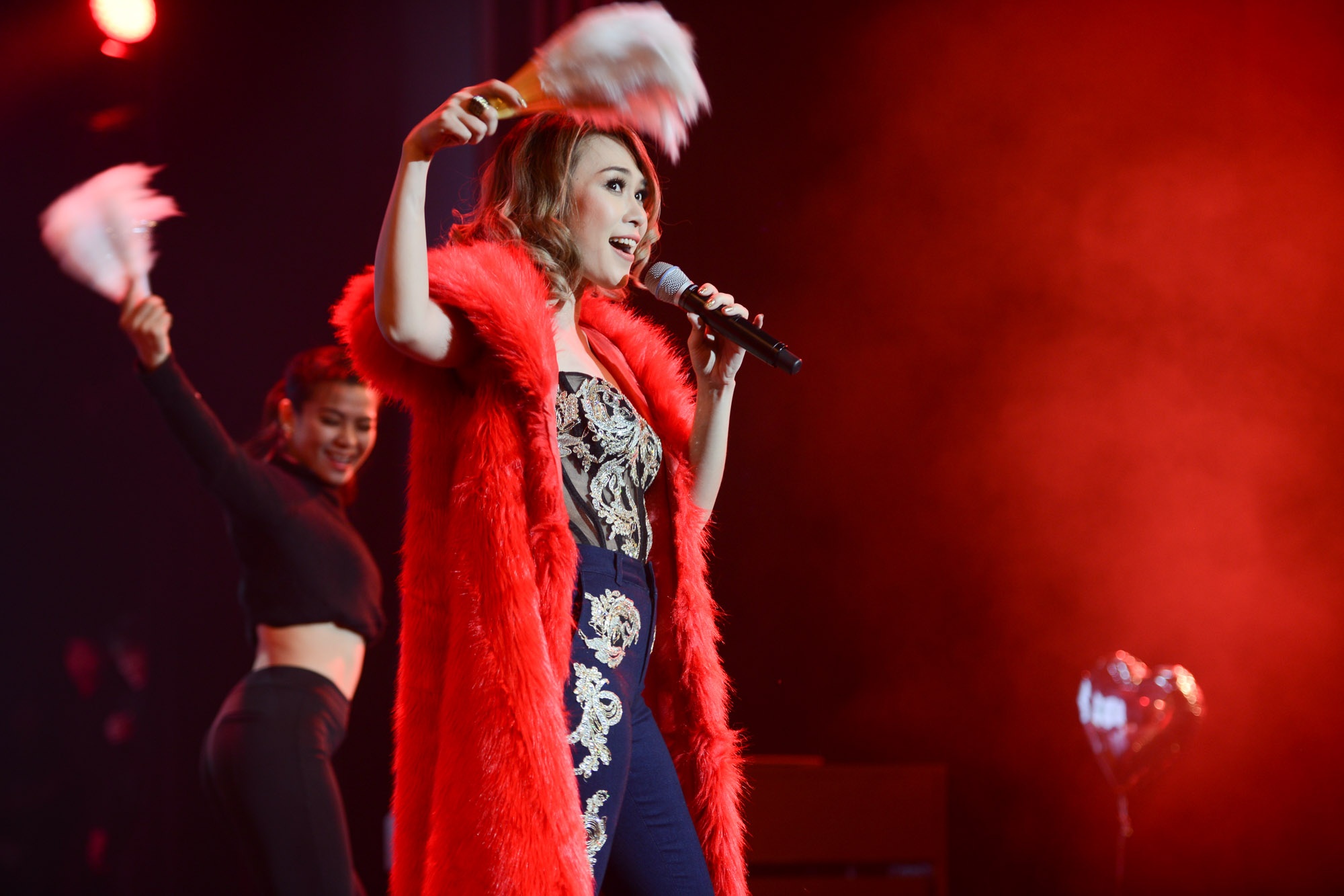 Man doi thoai xuc dong giua My Tam va chang trai khiem thi anh 9