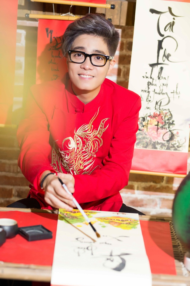 Bùi Anh Tuấn cùng Giang Hồng Ngọc tưng bừng đón Tết ảnh 6 Bui Anh Tuan cung Giang Hong Ngoc tung bung don Tet anh 6