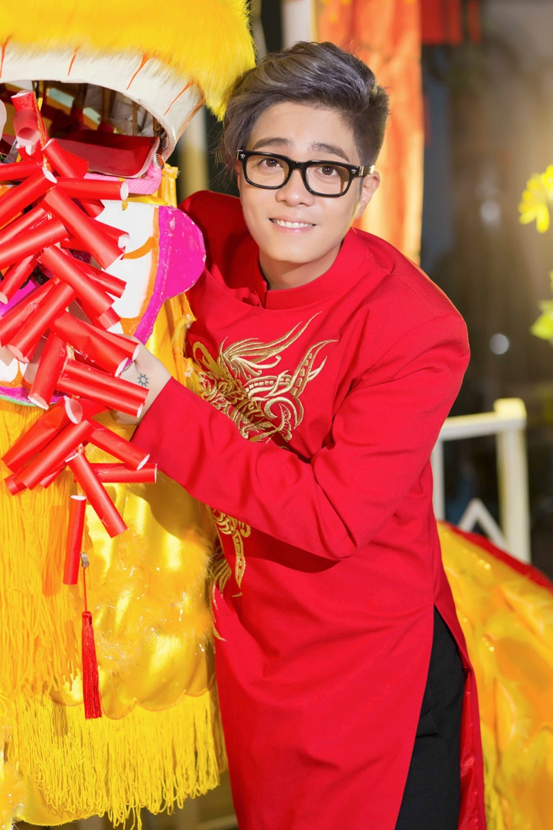 Bùi Anh Tuấn cùng Giang Hồng Ngọc tưng bừng đón Tết ảnh 7 Bui Anh Tuan cung Giang Hong Ngoc tung bung don Tet anh 7