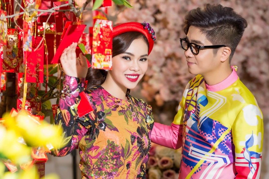 Bùi Anh Tuấn cùng Giang Hồng Ngọc tưng bừng đón Tết ảnh 1 Bui Anh Tuan cung Giang Hong Ngoc tung bung don Tet anh 1