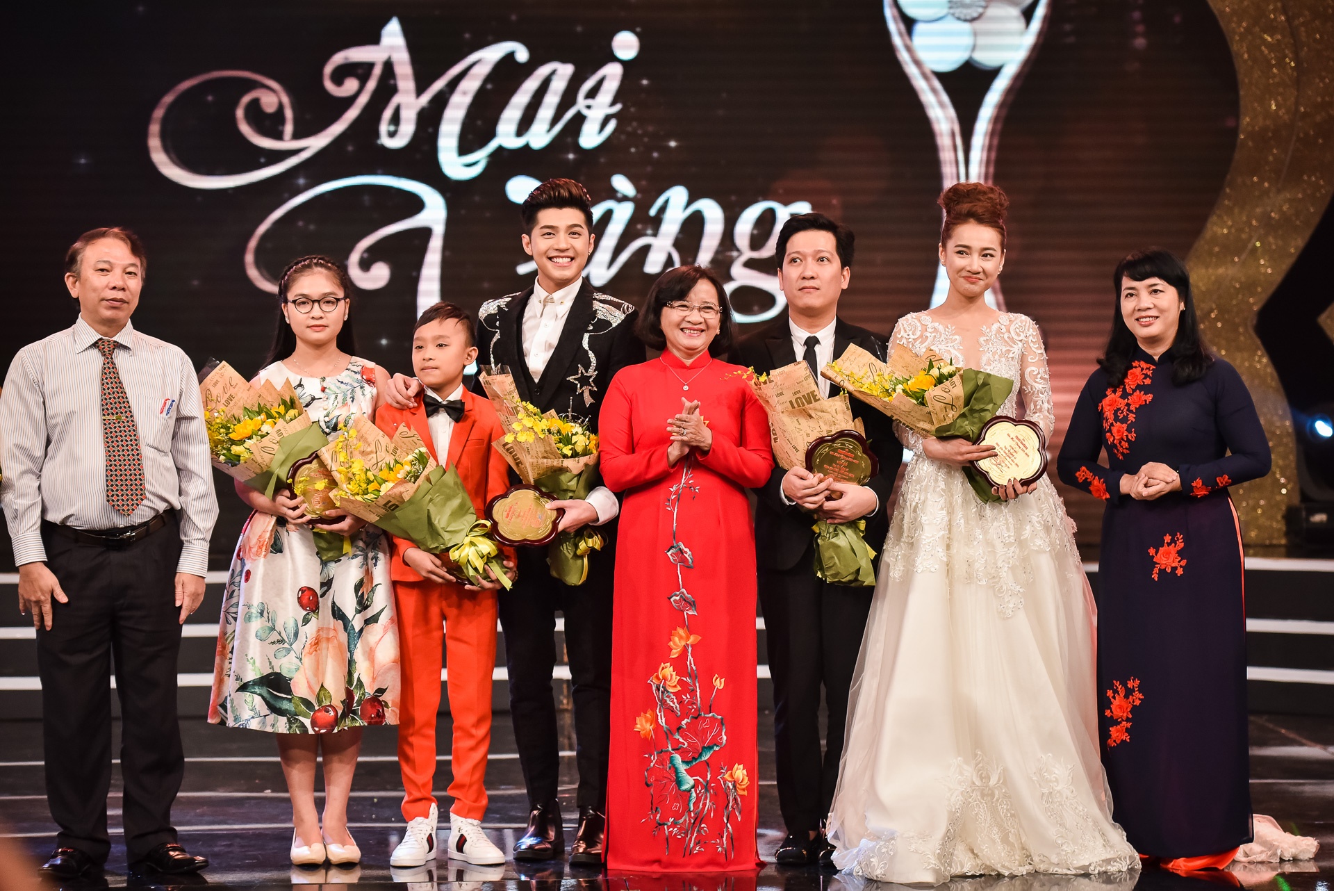 Trường Giang thắng lớn với 4 giải Mai Vàng ảnh 3 Truong Giang thang lon voi 4 giai Mai Vang anh 3