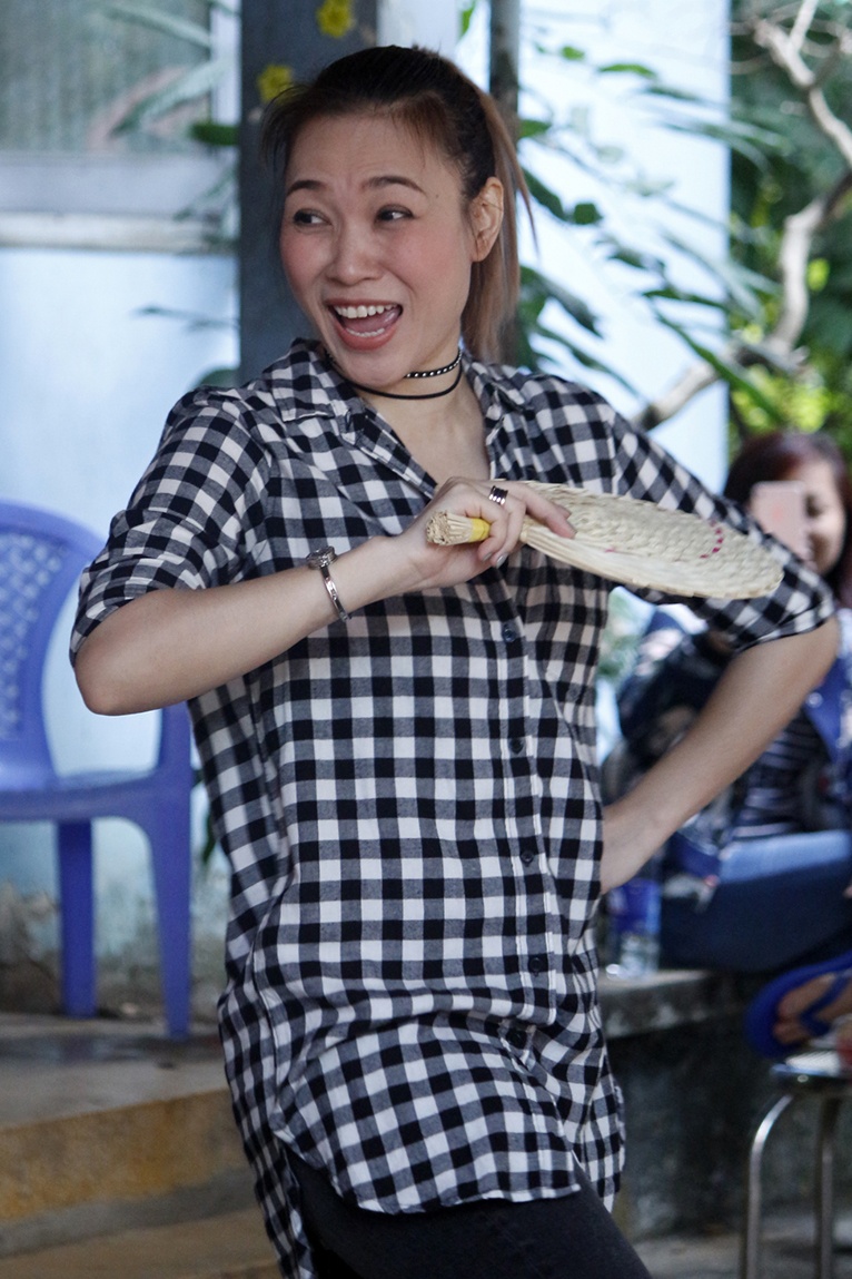 Mỹ Tâm đến thăm chúc tết Viện Dưỡng lão Nghệ sĩ ảnh 9 My Tam den tham chuc tet Vien Duong lao Nghe si anh 9