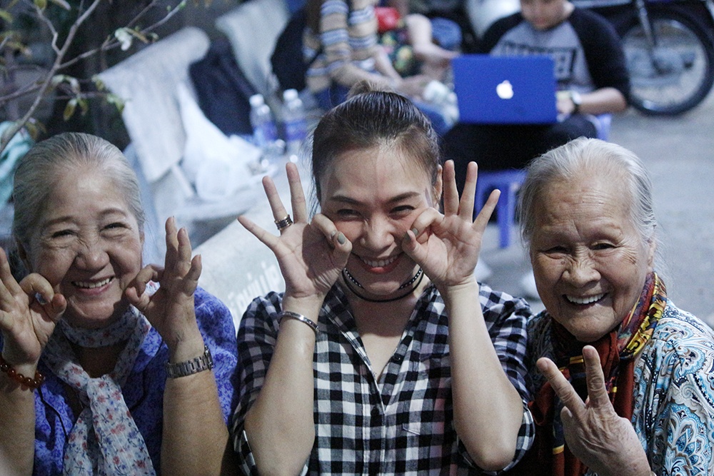 Mỹ Tâm đến thăm chúc tết Viện Dưỡng lão Nghệ sĩ ảnh 11 My Tam den tham chuc tet Vien Duong lao Nghe si anh 11