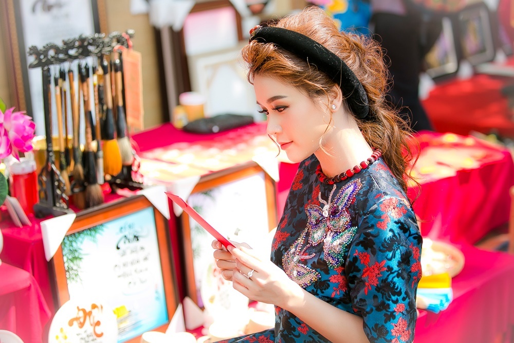 Sam dịu dàng xuống phố ngày xuân ảnh 7 Sam diu dang xuong pho ngay xuan anh 7