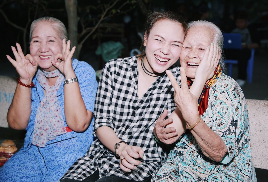 Buon vui nghe si neo don don Tet o vien duong lao anh 4