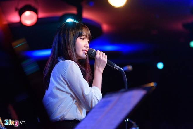 Hot girl bolero bi antifan mang chan dai,  nao ngan anh 3