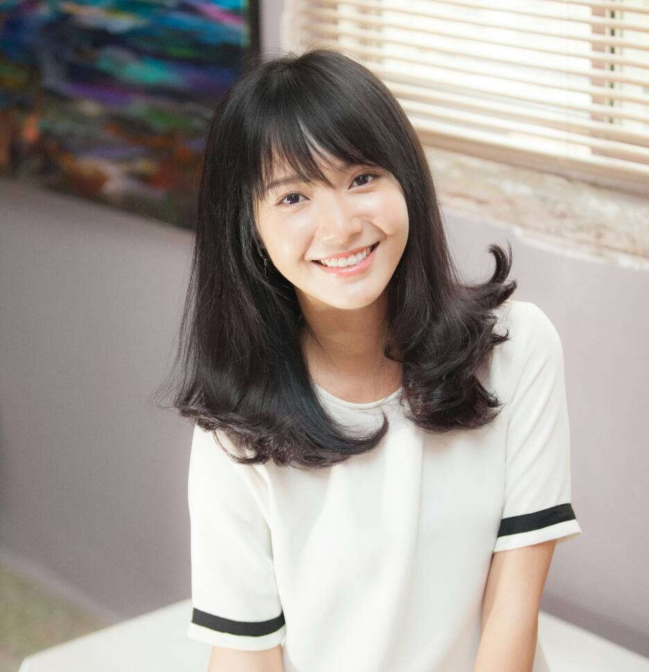 Hot girl bolero bi antifan mang chan dai,  nao ngan anh 2