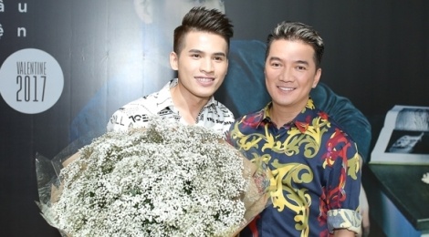 Mr. Dam vui ve di su kien sau lan cuoi giai quyet no cho me hinh anh