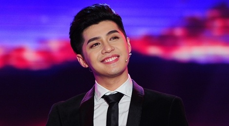 Noo Phuoc Thinh than e truoc ngay Valentine hinh anh