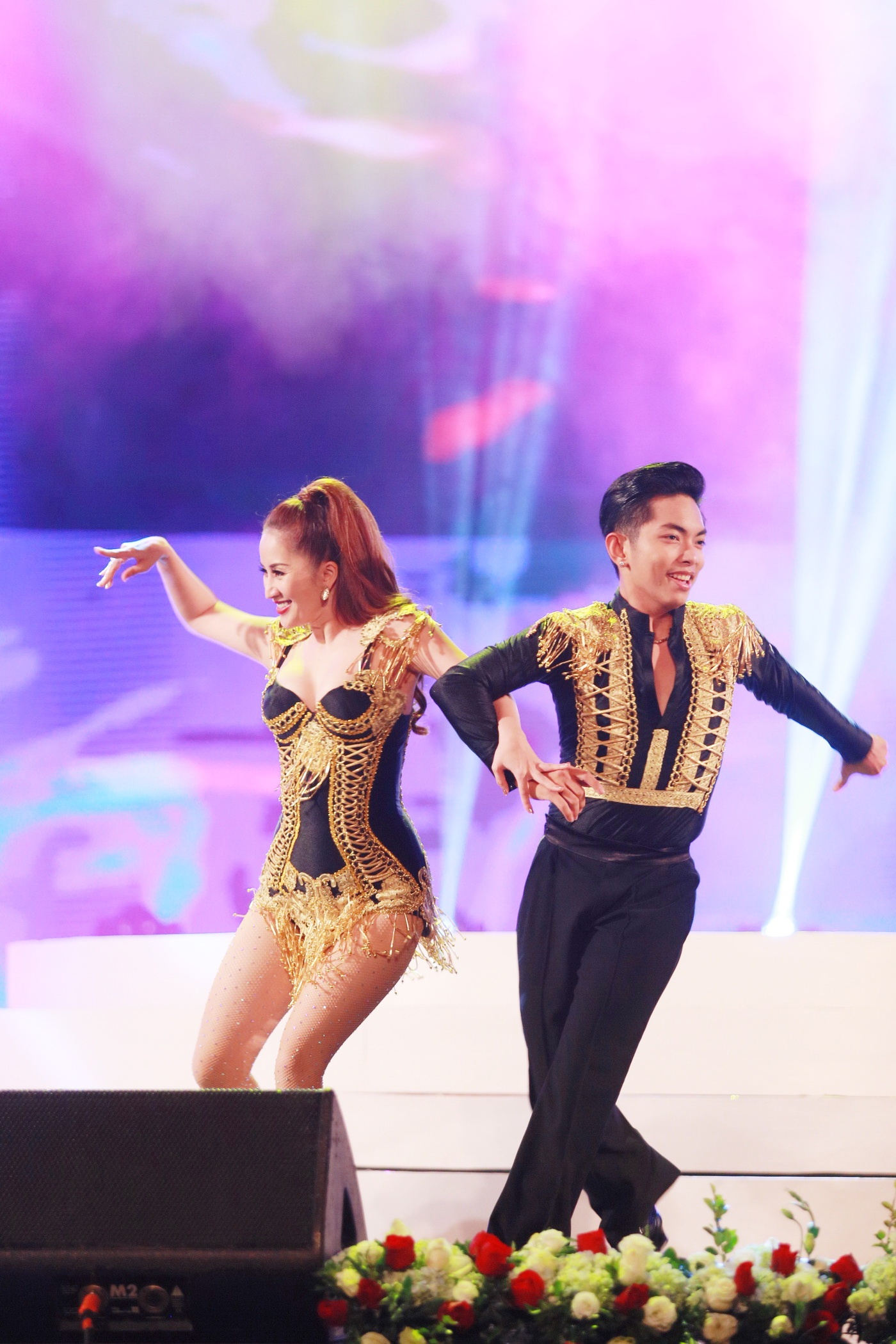 Khanh Thi cham soc Phan Hien anh 7