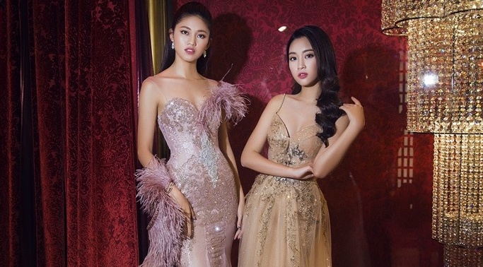 My Linh, Thanh Tu chup anh tai du thuyen 5 sao hinh anh