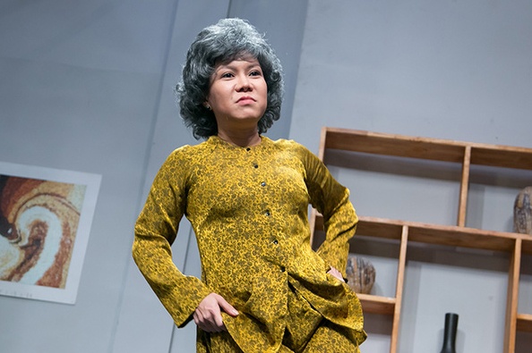 Viet Huong dien hai dung tuc anh 2