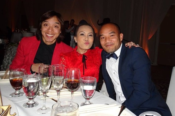 Việt Hương xin lỗi sau khi bị tung clip diễn thô tục ảnh 1 Viet Huong xin loi sau khi bi tung clip dien tho tuc anh 1