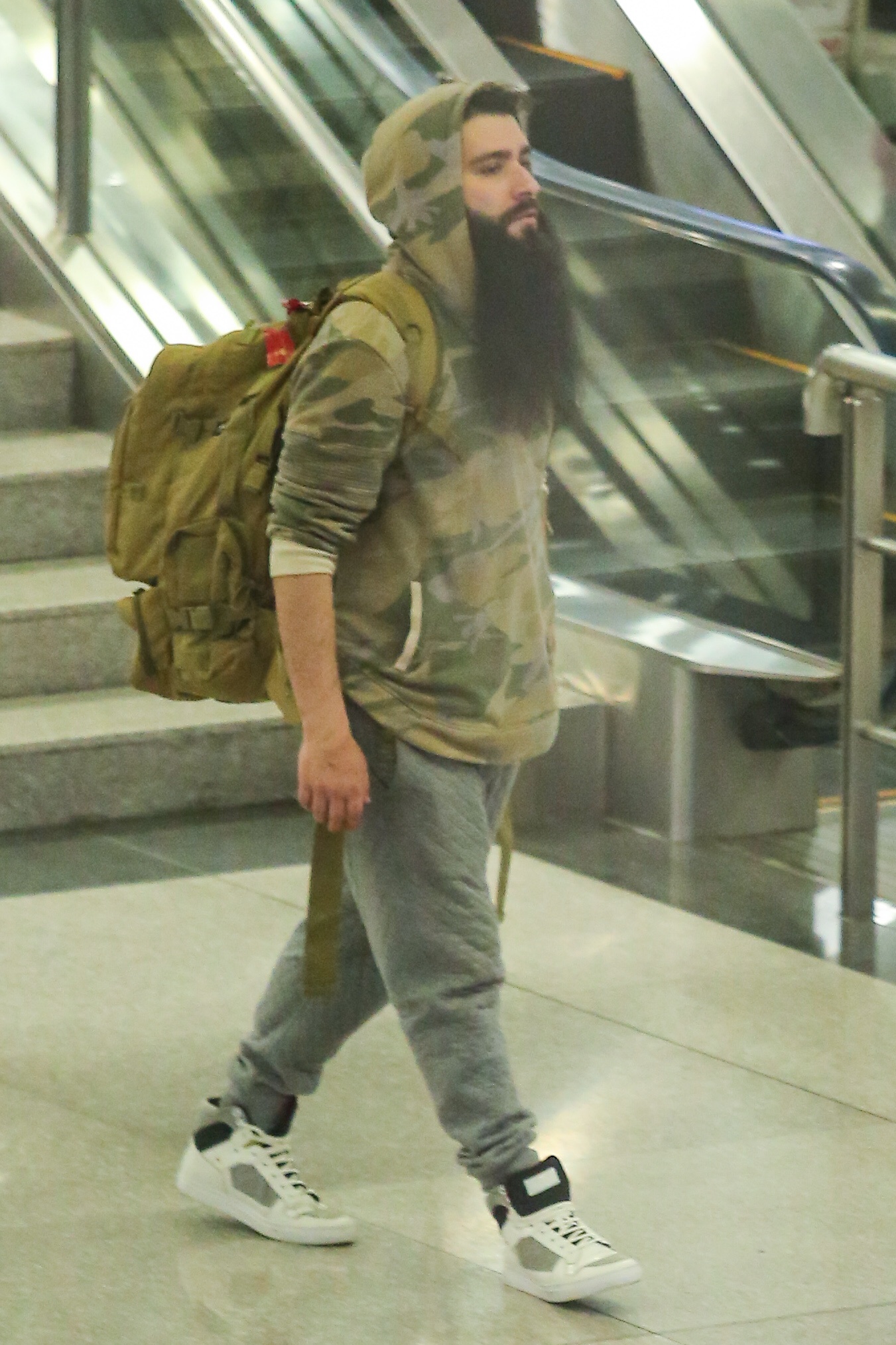 Dao dien Kong: Skull Island den Viet Nam anh 2