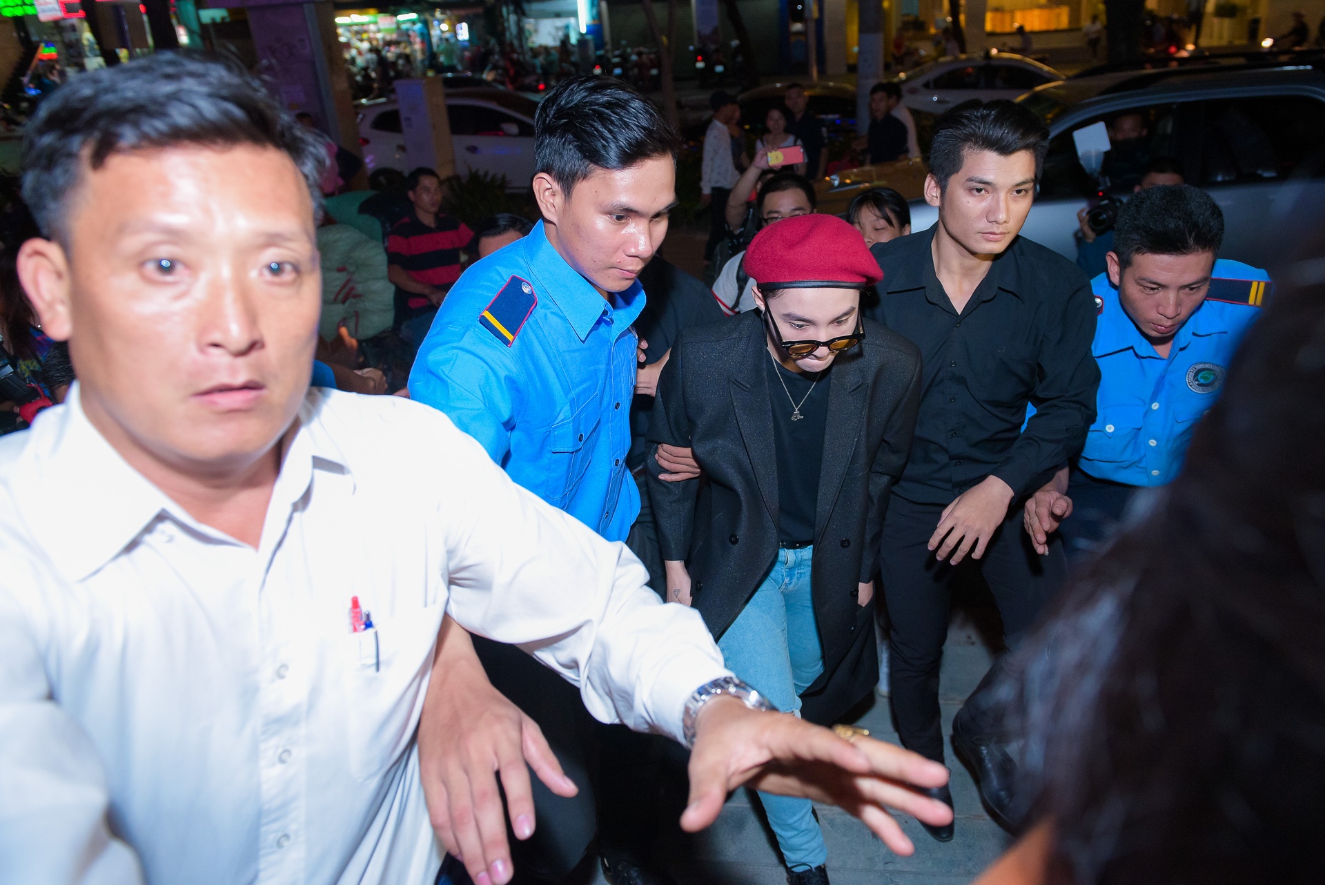 Sơn Tùng diễn ở sự kiện ảnh 3 Son Tung dien o su kien anh 3