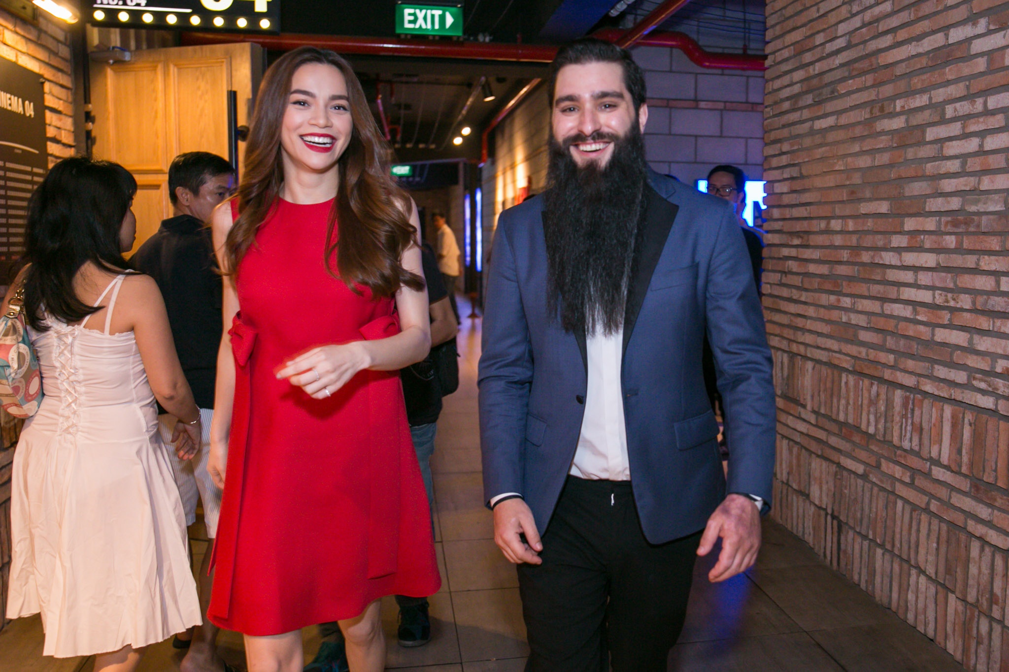 Đạo diễn Kong: Skull Island xem phim cùng sao Việt ảnh 1 Dao dien Kong: Skull Island xem phim cung sao Viet anh 1