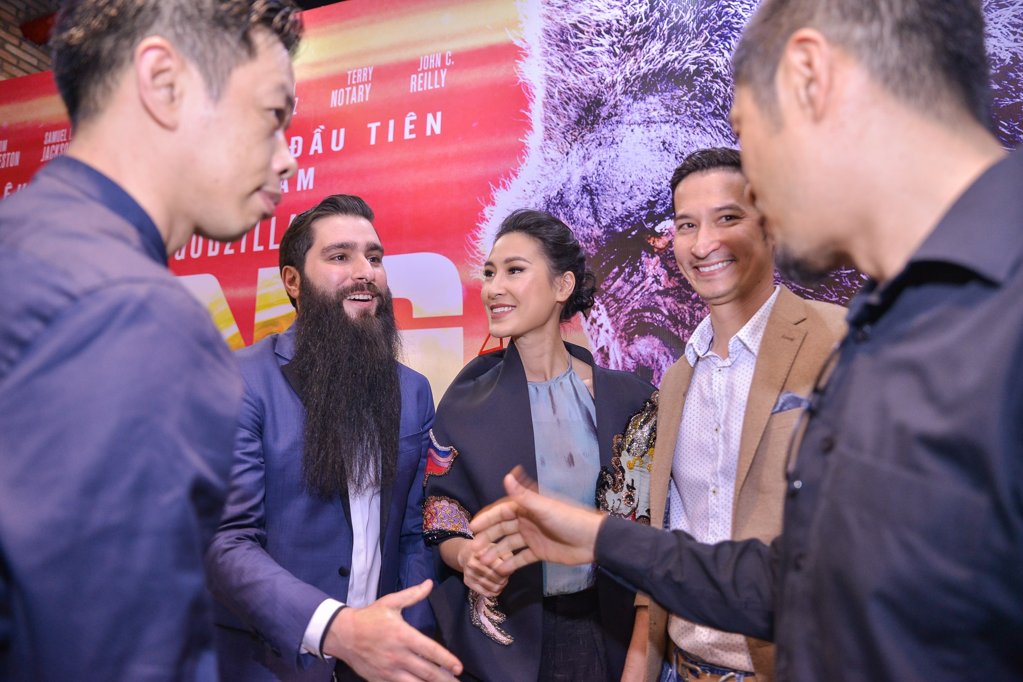 Đạo diễn Kong: Skull Island xem phim cùng sao Việt ảnh 7 Dao dien Kong: Skull Island xem phim cung sao Viet anh 7