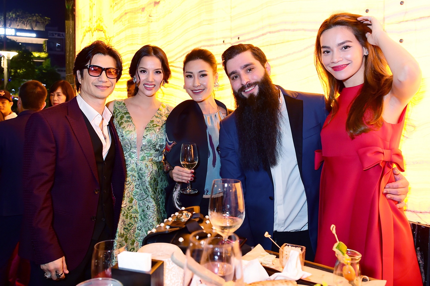 Dao dien Kong: Skull Island gap sao Viet anh 4