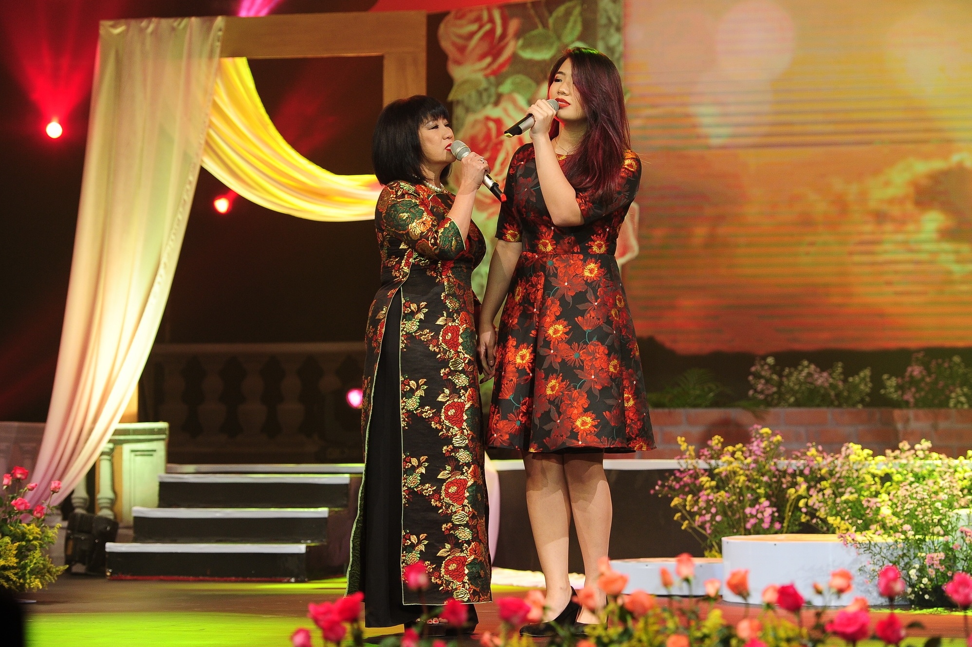 Ly Hai Minh Ha lam MC Thay loi muon noi anh 6