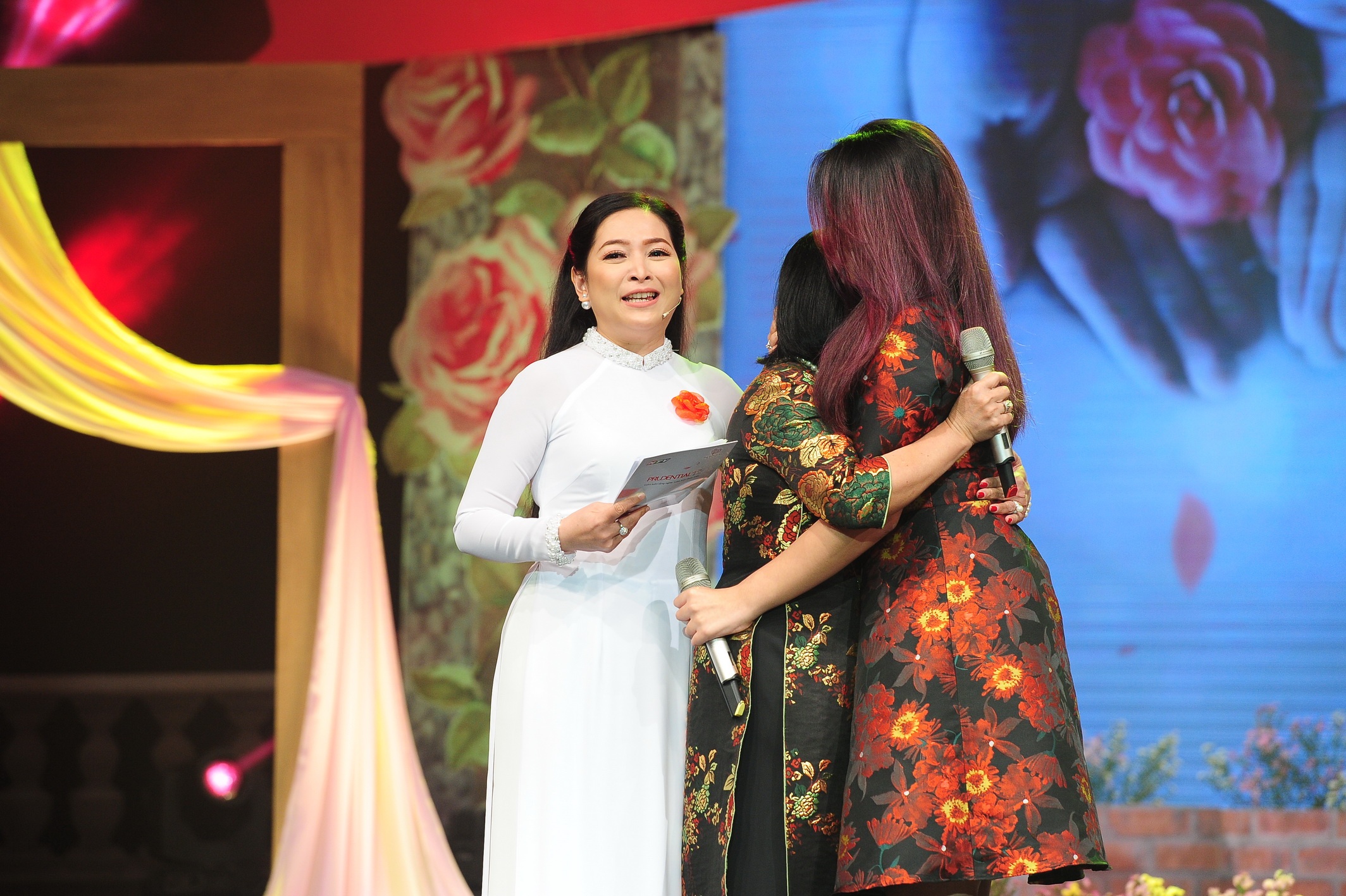 Con gai Cam Van bi tai nan o My anh 1