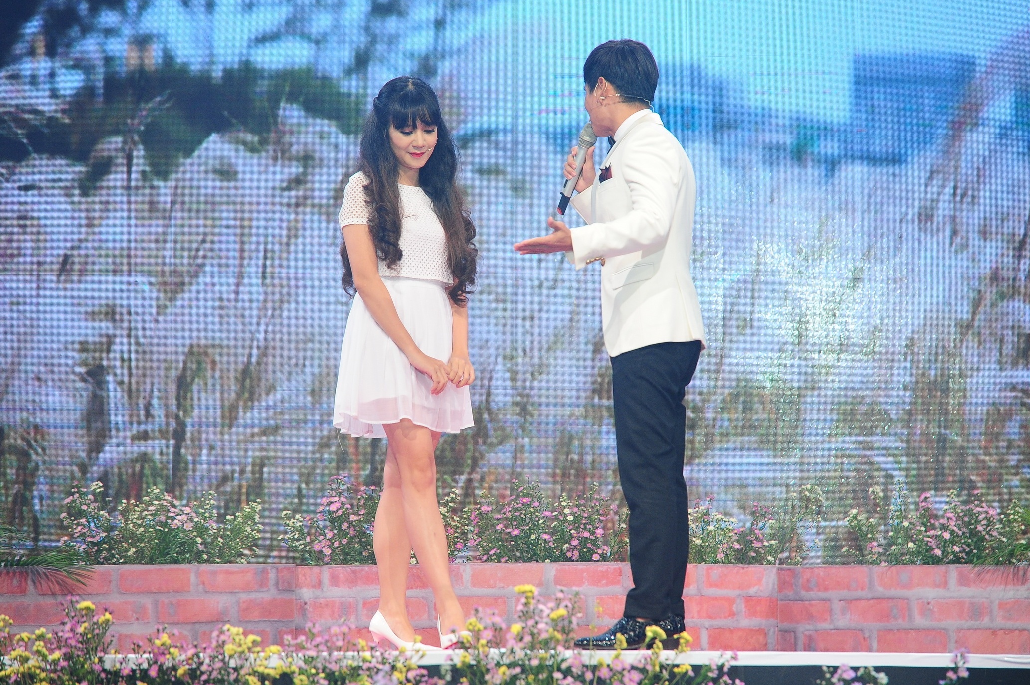 Ly Hai Minh Ha lam MC Thay loi muon noi anh 5