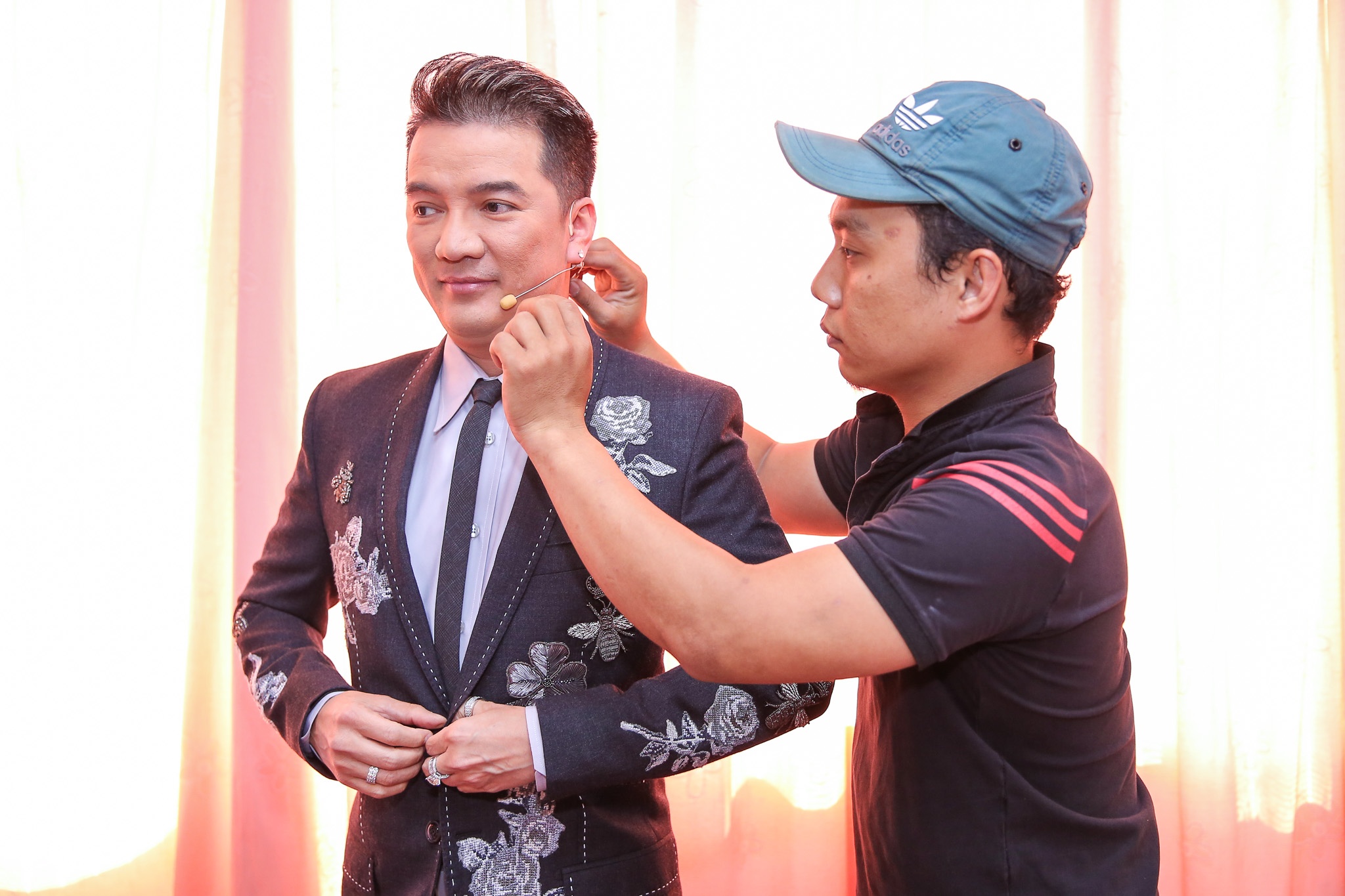 Huấn luyện viên Thần tượng bolero ảnh 5 Huan luyen vien Than tuong bolero anh 5
