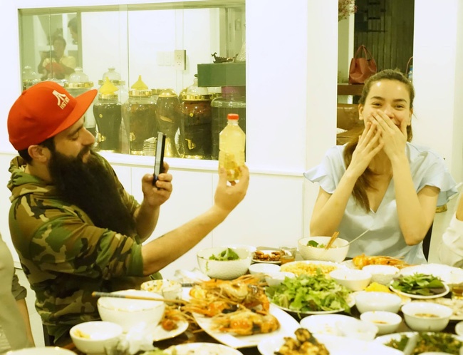 dao dien Kong: Skull Island va Ho Ngoc Ha anh 2